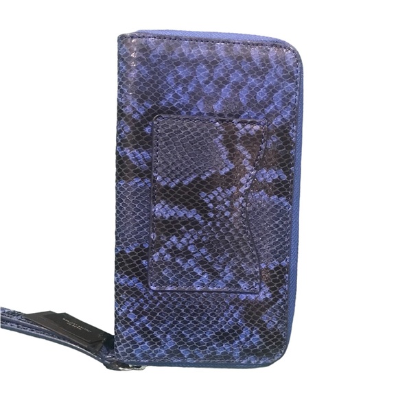 Banana Republic Snake Print NWT Italian Leather wallet - Picture 3 of 9